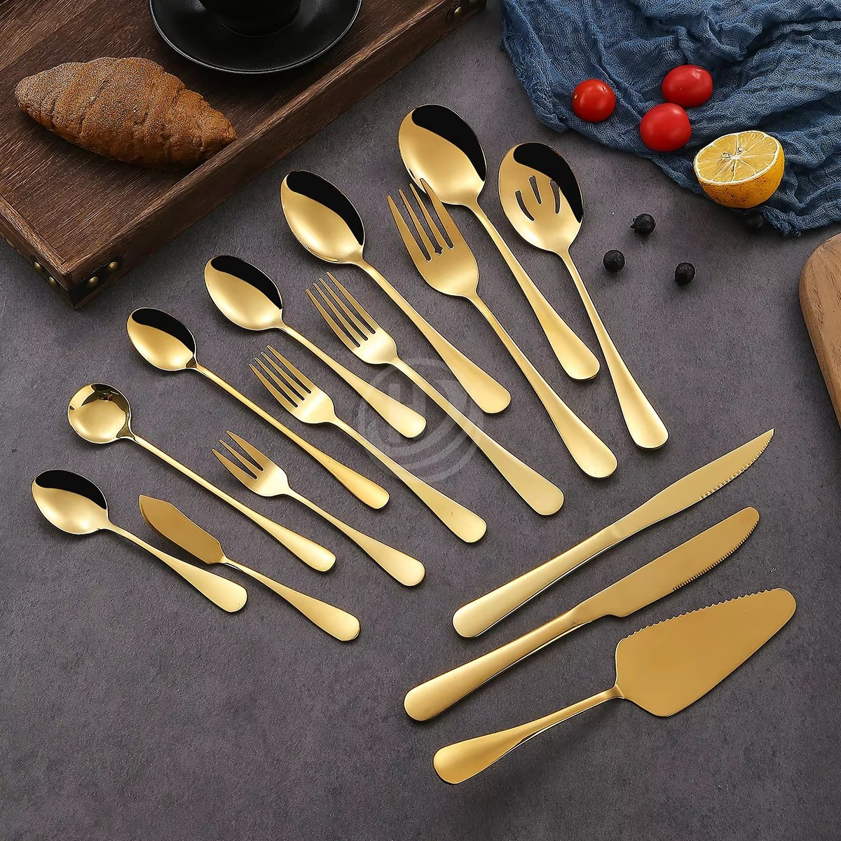 Luxury Gold Polish Stainless Steel Flatware Set-High Quality Knife Fork Spoons and Dessert Spoons for Home Use and Weddings