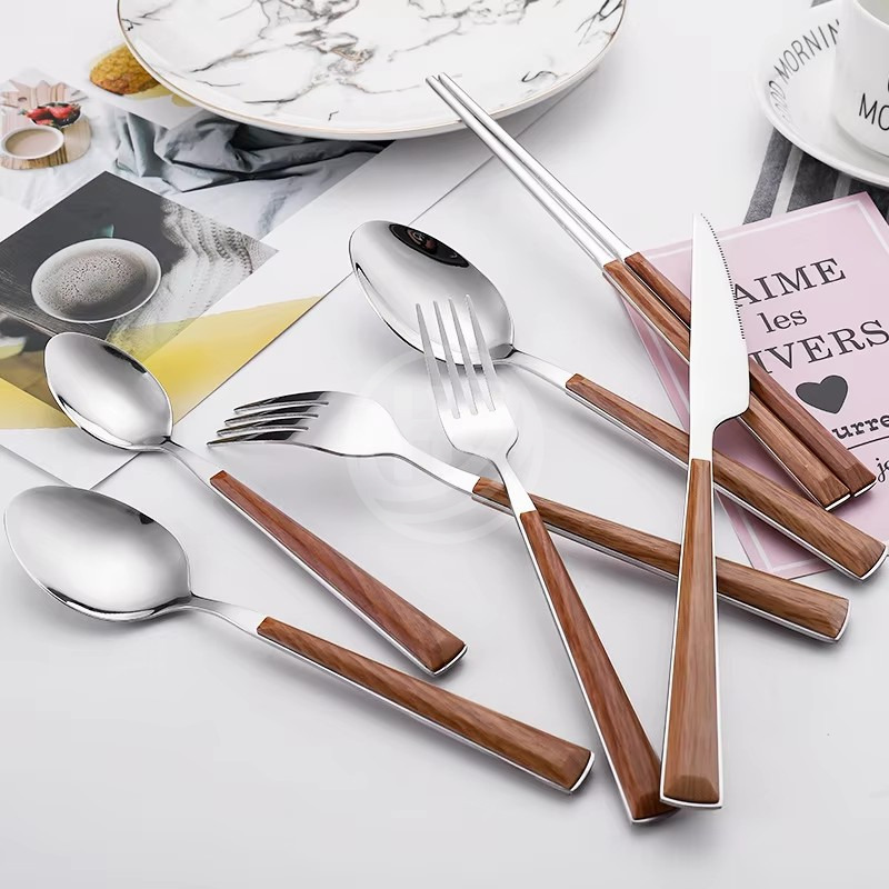 Hot Sale Stainless Steel Cutlery Set Wooden Handle Golden Silverware Hotel Restaurant Flatware Mirror Polish Besteck for Parties