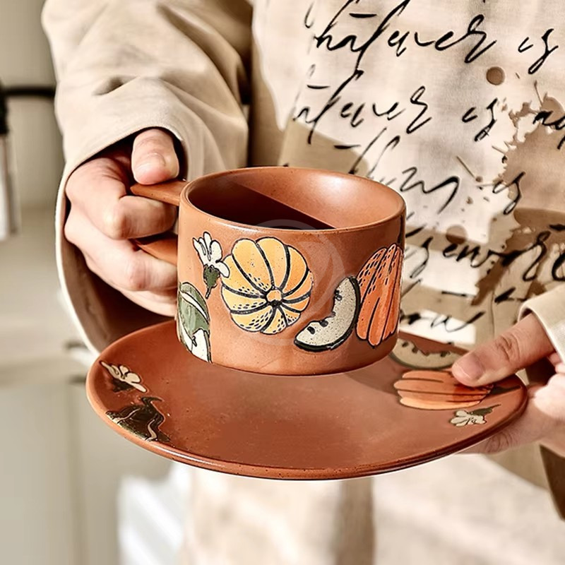 Hot Selling Elegant and Unique Hand-Painted Ceramic Dinnerware Set Coffee Cup and Saucer Suite