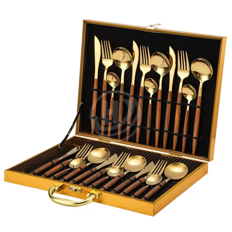 Custom Logo Gold Spoon and Fork Flatware Set Stainless Steel Cutlery Set With Box 24pcs Luxury Gift Gold Cutlery Set